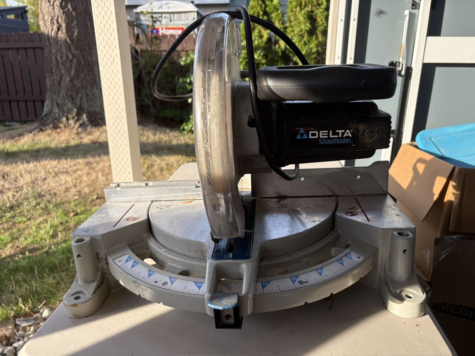 Miter Saw - Delta shop master