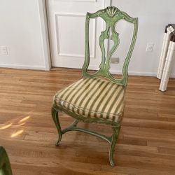 4 Piece Wooden Chairs With Plastic Cushion Covers. Vintage