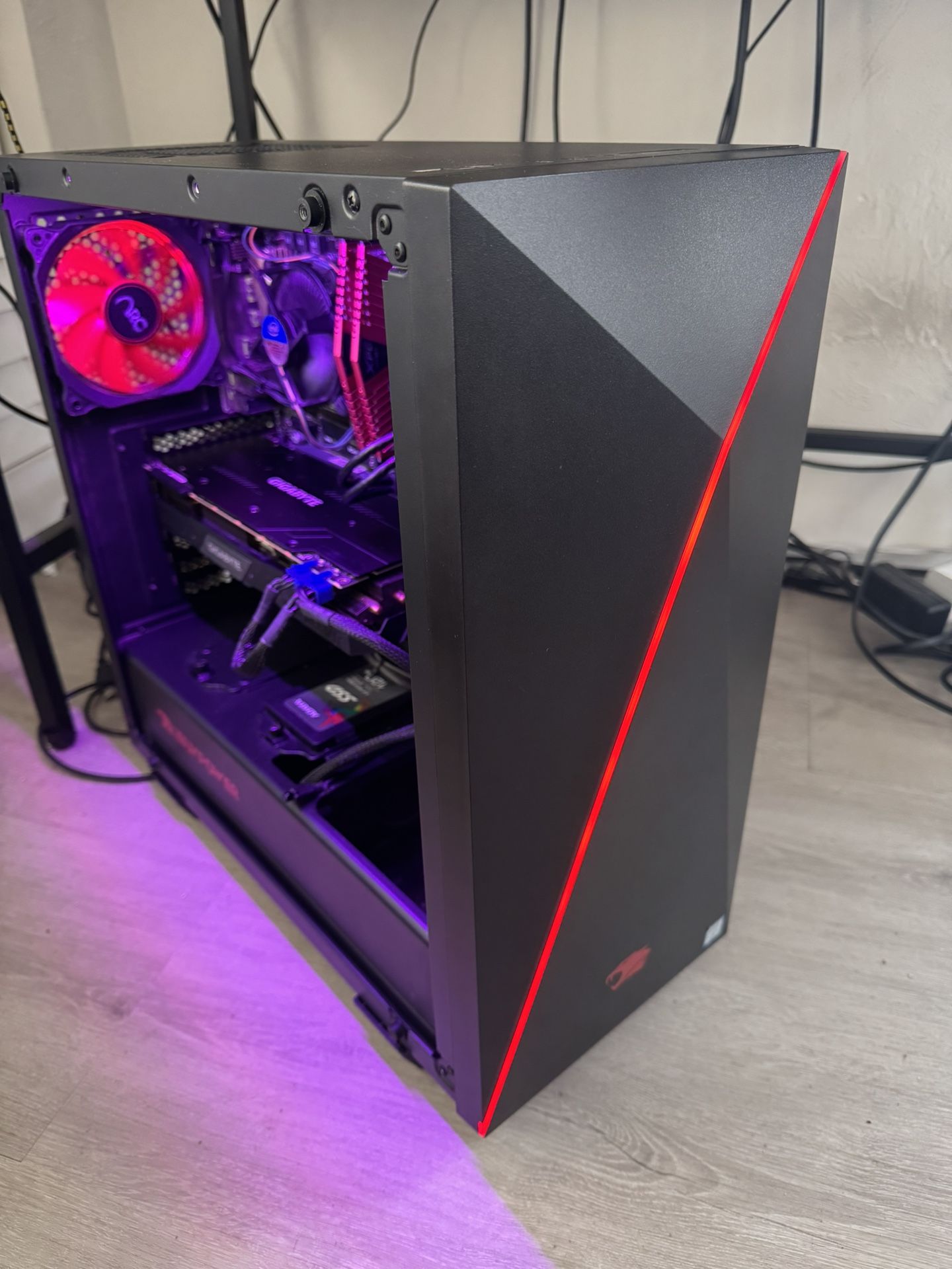 iBuyPower - Gaming PC Desktop - 2070 Super 8GB - 16GB - i7-6700 3.40 GHz -1TB