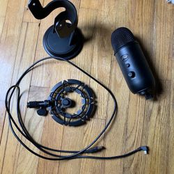 Blue Yeti Microphone w/ Accessories (Read Description)