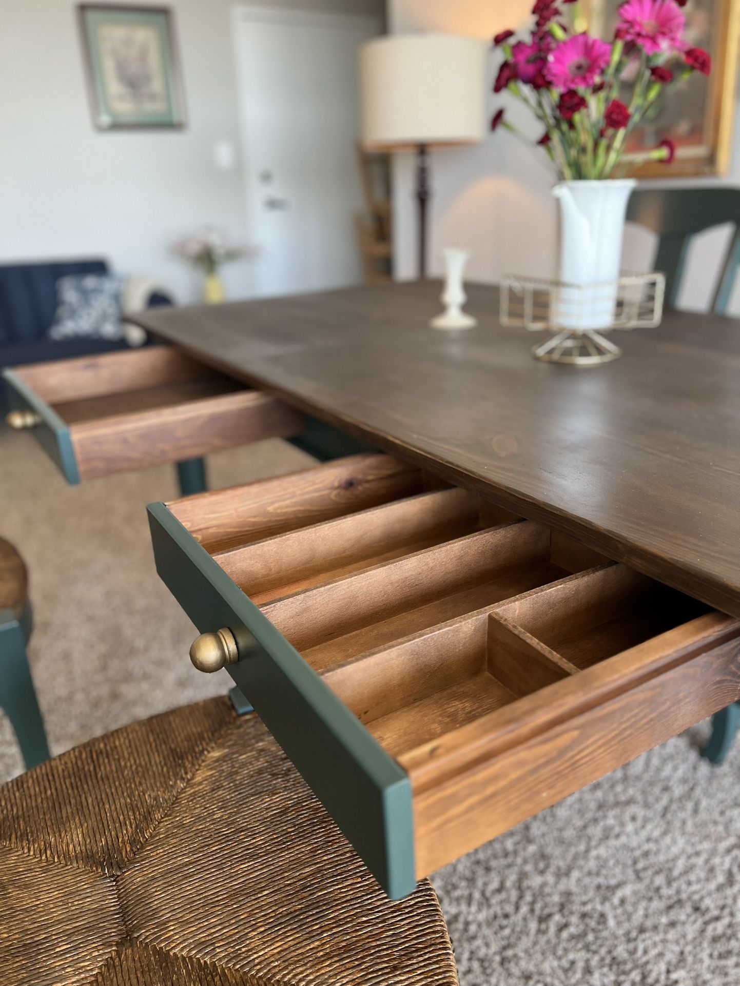Four Chair Dinning Set