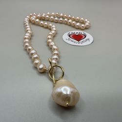 17'' Pearl Necklace with Baroque pendant Natural Pink Color, Hand knotted, 925 Gold Plated Toggle