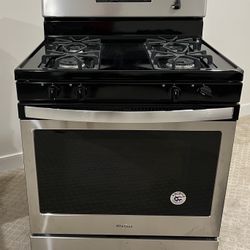 Whirlpool 30-in 4 burners 5.1-cu ft Freestanding Natural Gas Range (Stainless Steel)