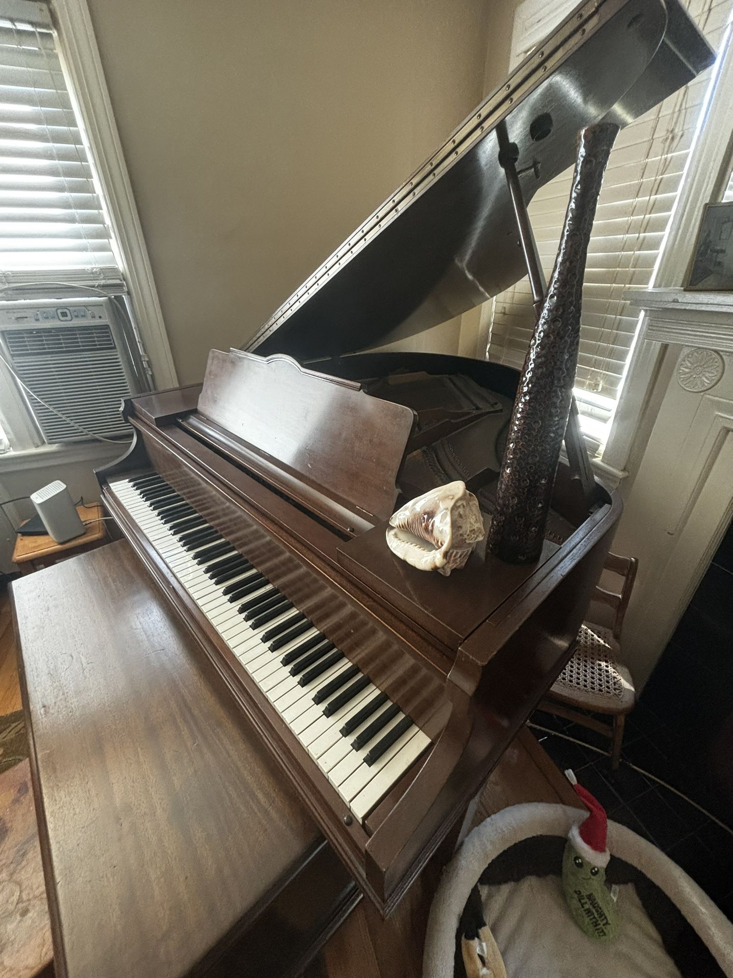 Everett Baby Grand Piano