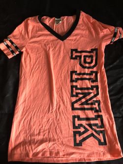 Vs pink shirt