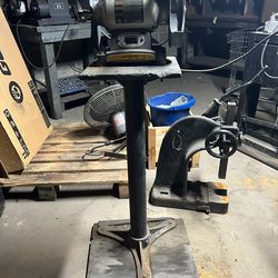 Ryobi Bench Grinder with Stand