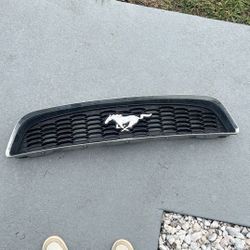 Ford Mustang Grill 