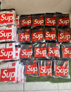 Supreme socks