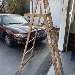 6’ Wooden Ladder