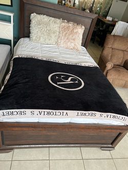 CAMA FULL/MATRIMONIAL COMPLETA INCLUYE COLCHÓN,MACIZA Y DE MADERA SOLIDA