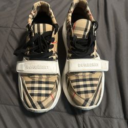 BURBERRY MENS DESIGNER SHOES 