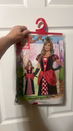 Red Queen costume
