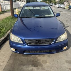 2002 Lexus IS