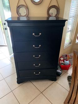 dresser