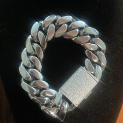 Cuban Link Stainless Steel 22mm 8.5 Bracelet 