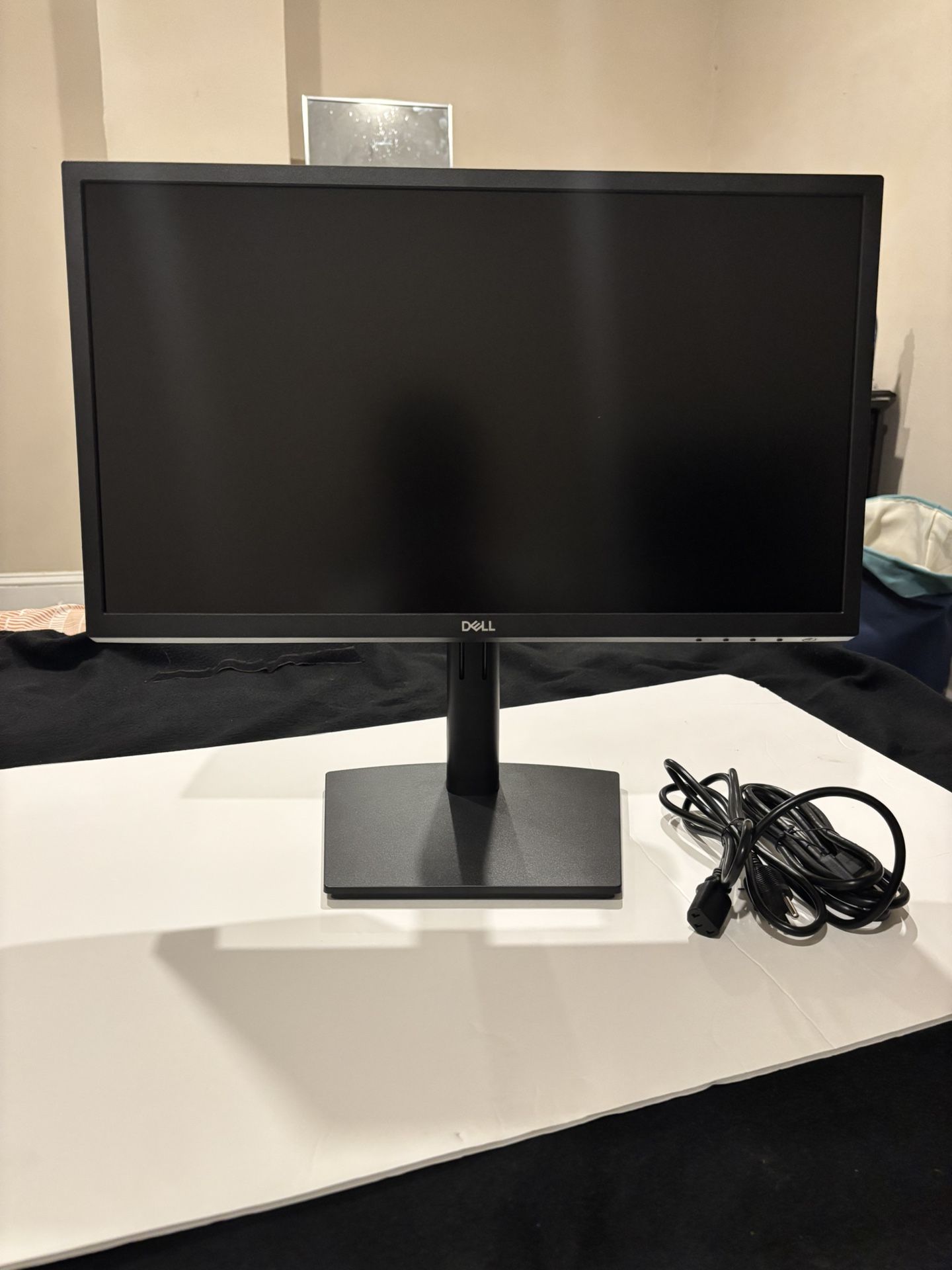 Dell 22” Monitor – Open Box, Never Used, Need It Gone Today