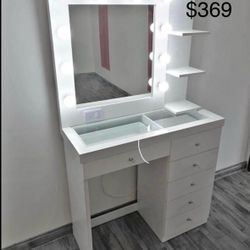 Hollywood Vanity/dresser