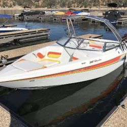 2005 BAJA ISLANDER POWER BOAT
