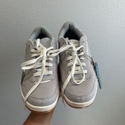 Reebok Unisex Sneakers/ Size: 9