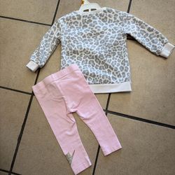 Baby girl clothes size 12 mos Nike outfit