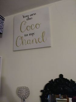 White and glitter art