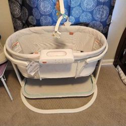 Fisher Price Bassinet