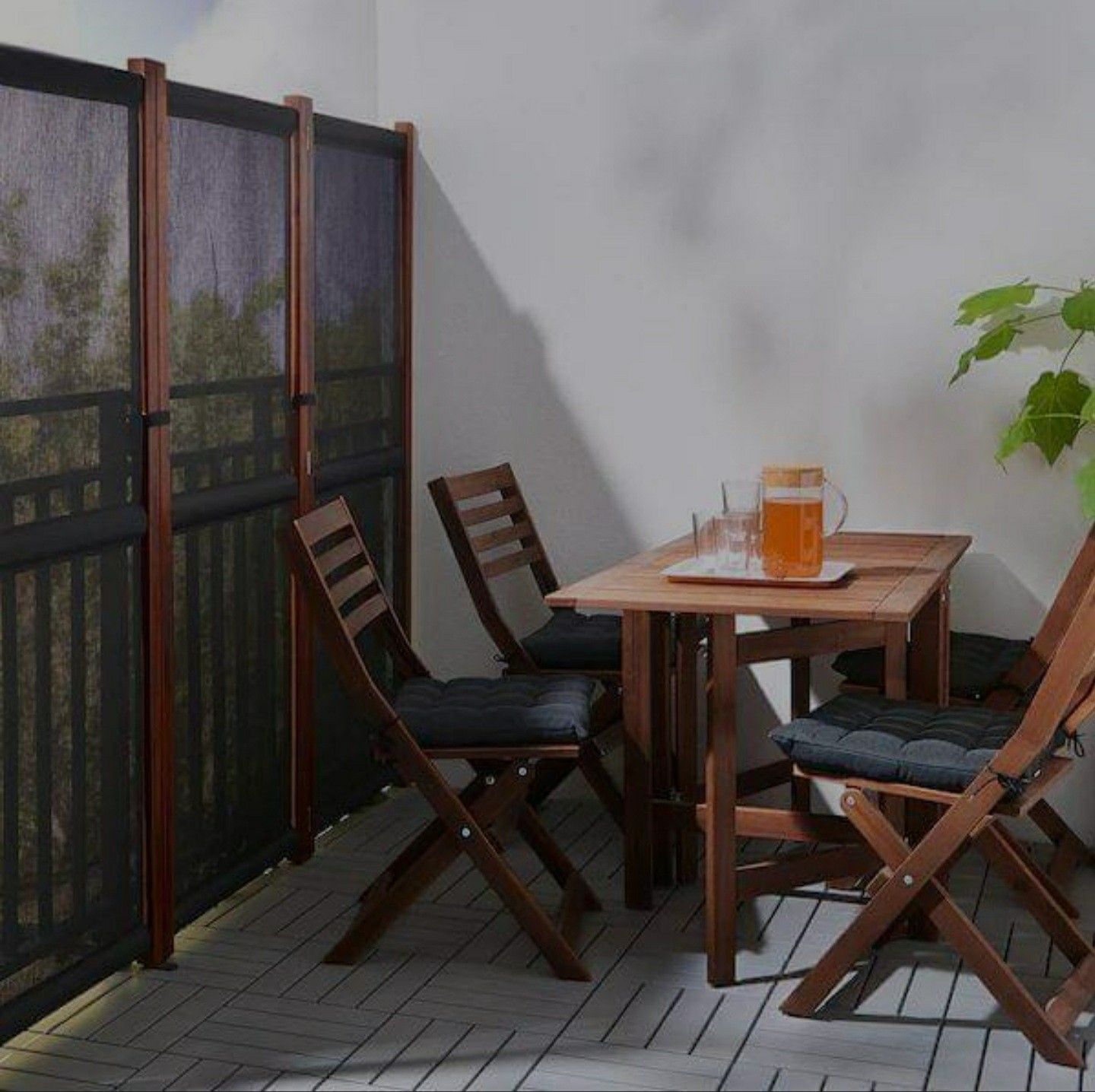 Outdoor Weather Resistant Privacy Screen / Room Divider (New, Never Used)