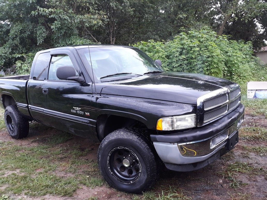 1998 Dodge Ram 1500 Club Cab