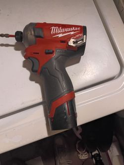 Drill Milwaukee