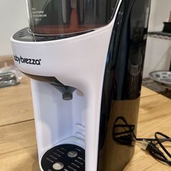 Baby Brezza Formula Dispenser USED