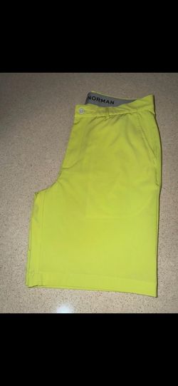 Mens golf shorts- Greg Norman size 34