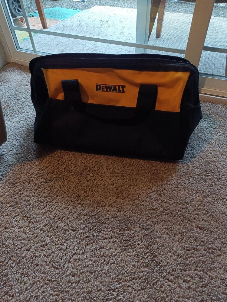 Dewalt Bag 16 Inches