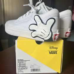 Vans Old Skool Disney Mickey Mouse Hand for Sale in Milpitas CA OfferUp