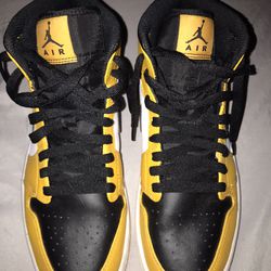 Yellow And Black Jordan 1’s