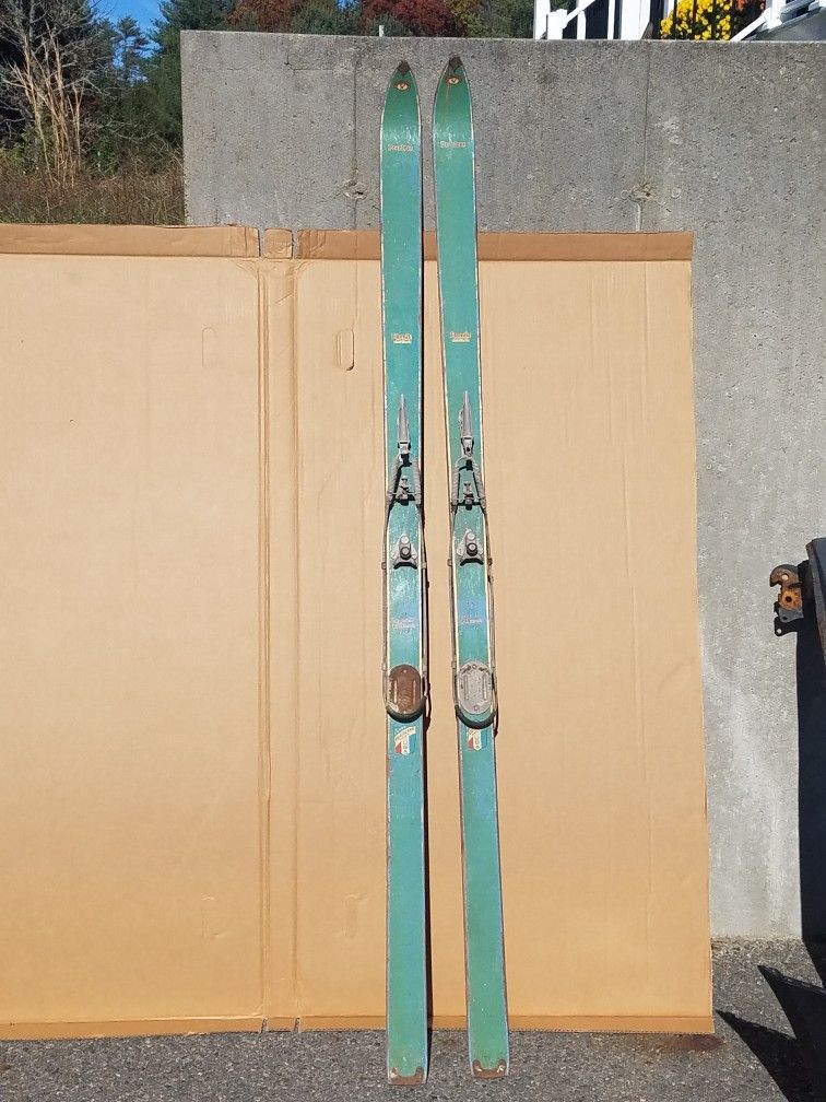 Skis