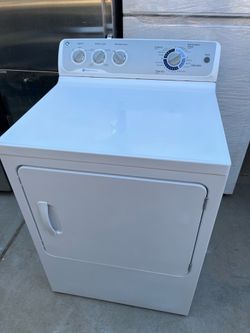 GE 7.0 Cu Ft Capacity Gas Dryer