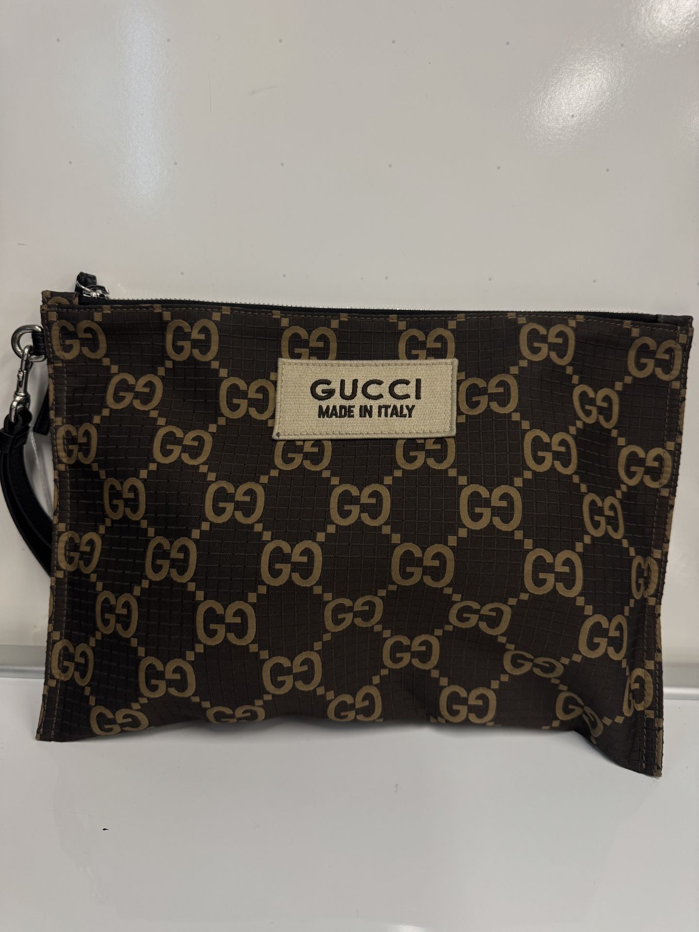 Gucci Brown Canvas Ripstop Monogram Clutch – Zip-Up Bag