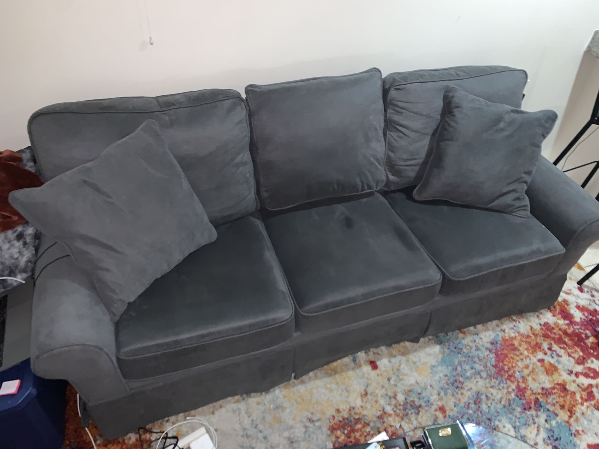 Couch needed gone ASAP