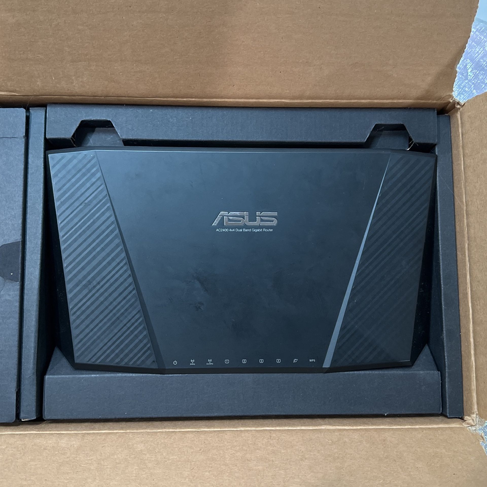 ASUS RTAC87R WirelessAC2400 Dual Band Gigabit Router Refurbished In