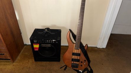 Peavey Grind BXP 4-String Neck-Through Bass + Fender Rumble 25 Amp Combo