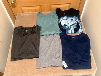 Men’s tank top bundle size 2 XL