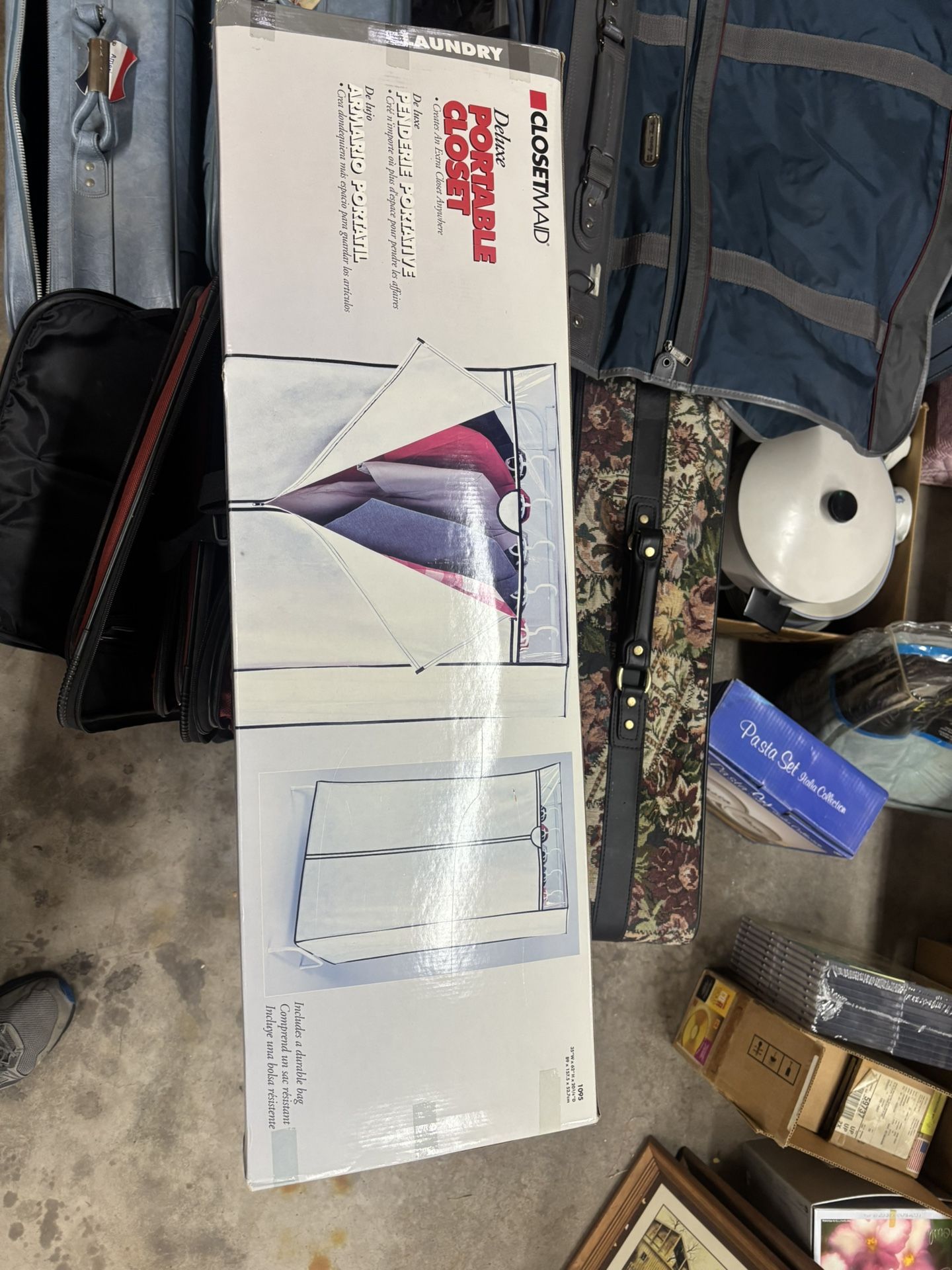 Collapsable Wardrobe