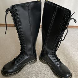 Doc Marten Boots