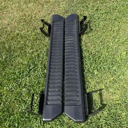 🛻 RUNNING BOARDS – FORD TRUCKS (2015–2026) 🛻  ✅ Fits: Ford F-150 / F-250 / F-350 / F-450 ✅ Single Cab (2 doors) ✅ OEM Style – Strong & durable ✅ Rea