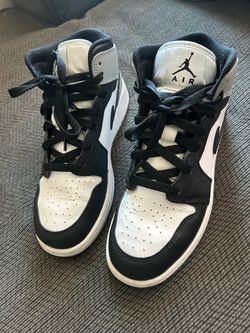 Nike low top and high top Jordan