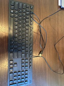 Dell Wired USB Keyboard and Microsoft bluetooth mouse