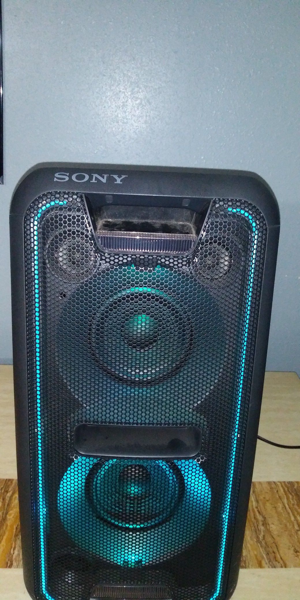 Sony Bluetooth speaker.