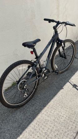 Trek 3700 black aluminum