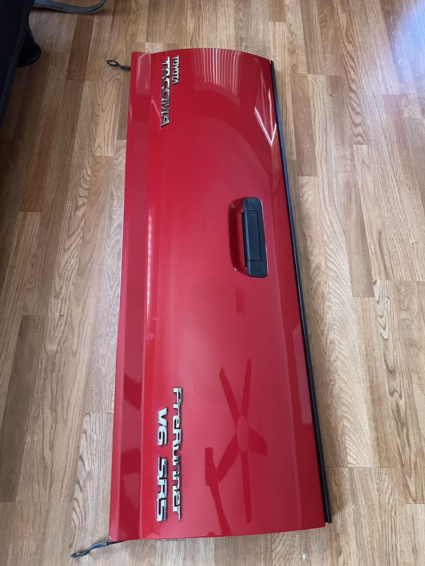 2007. Toyota Tacoma. Tail Gate.