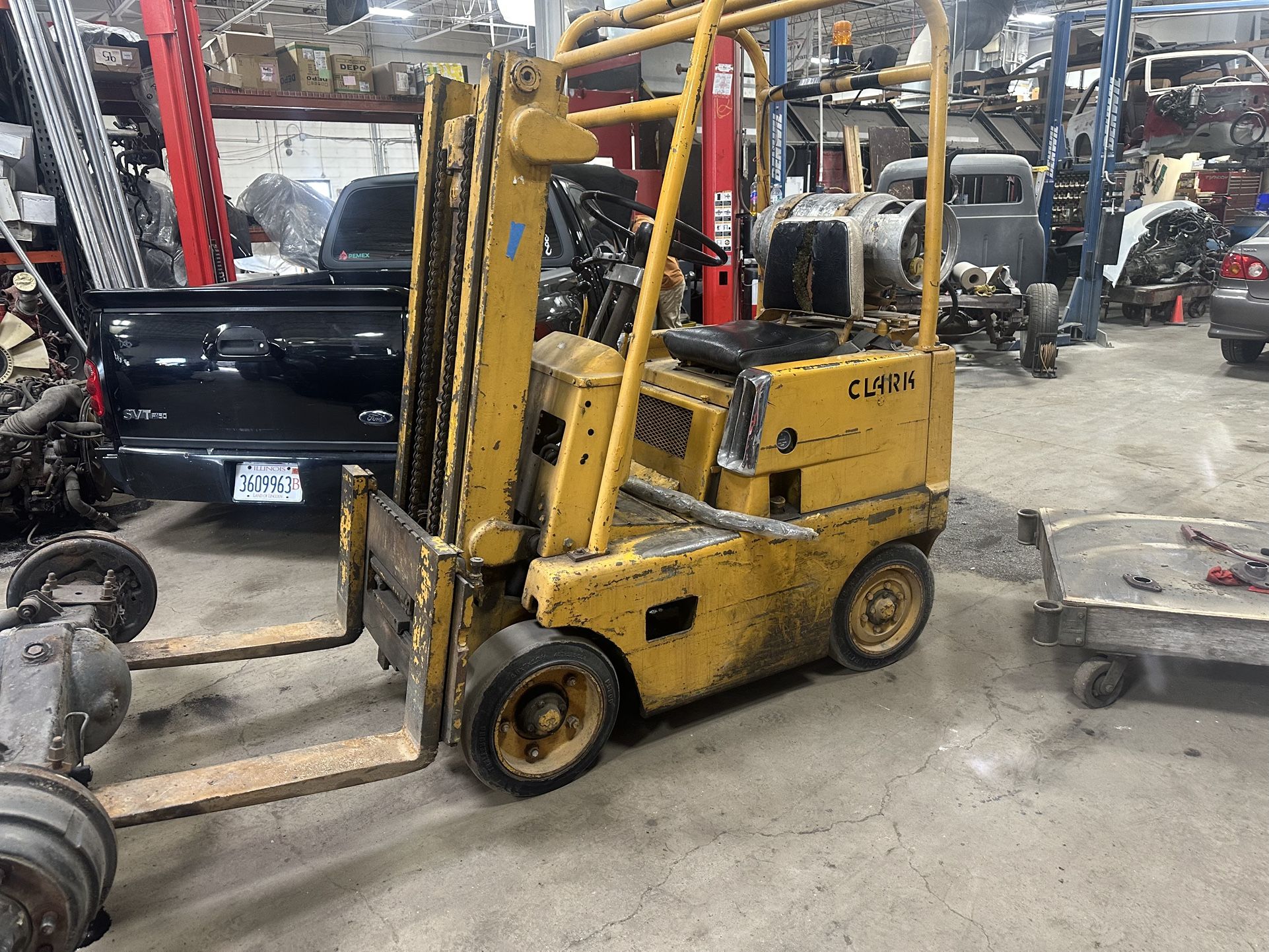 CLARK FORKLIFT 